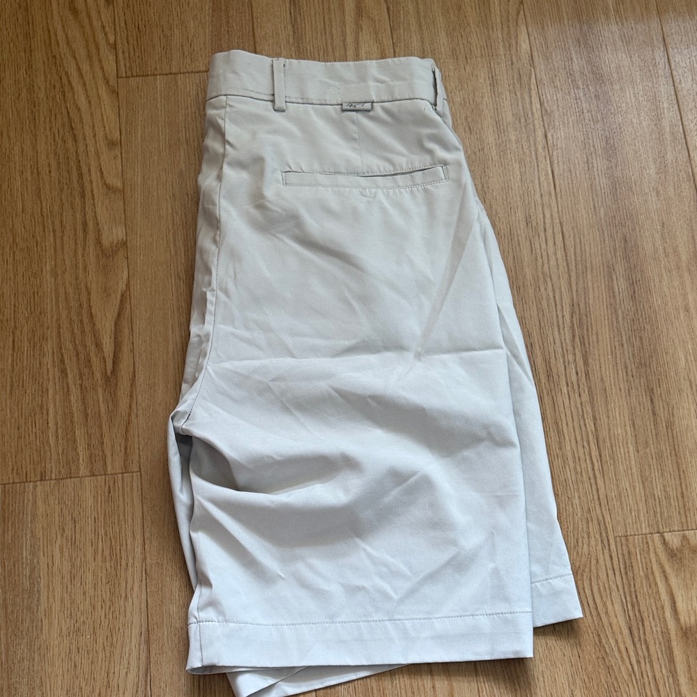 Classic Light Beige Shorts